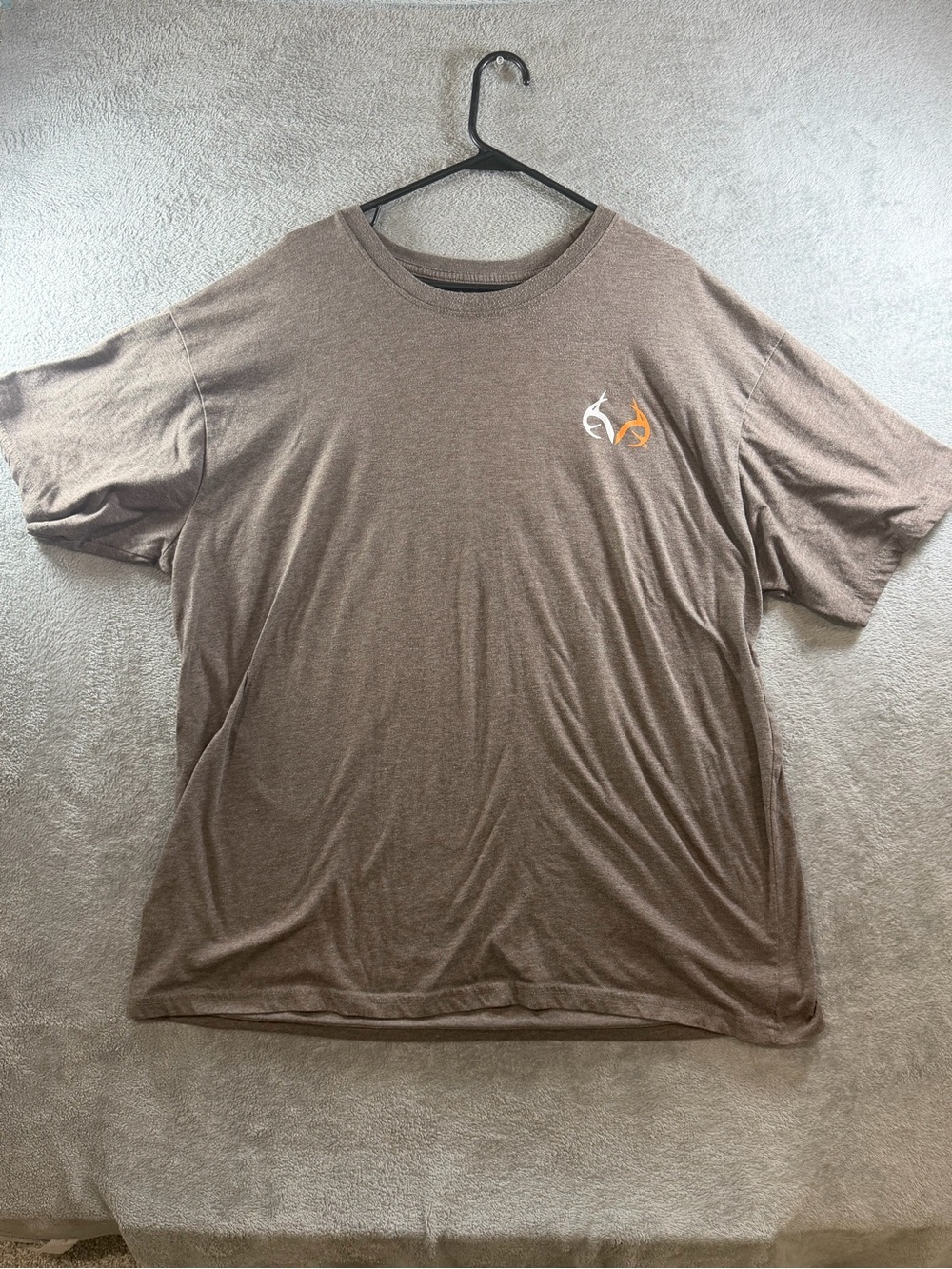 Realtree Outfitters Men’s XXL Brown Hunting T-Shirt Orange Camo Logo Short Sleev